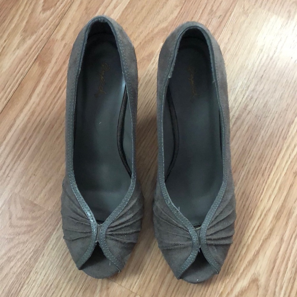 Peep toe Heels